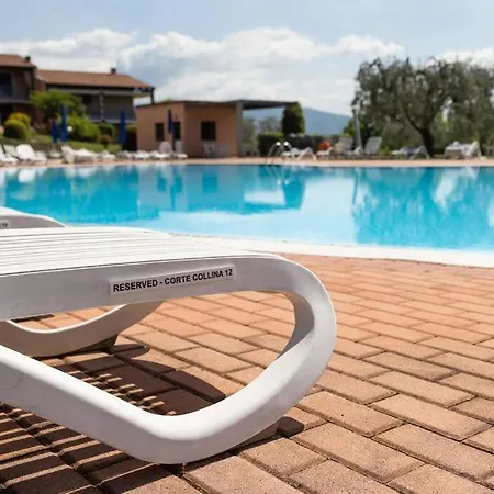 Corte Collina, Piscine, Tennis *