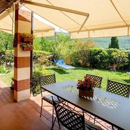 Corte Collina, Piscine, Tennis Lägenhet